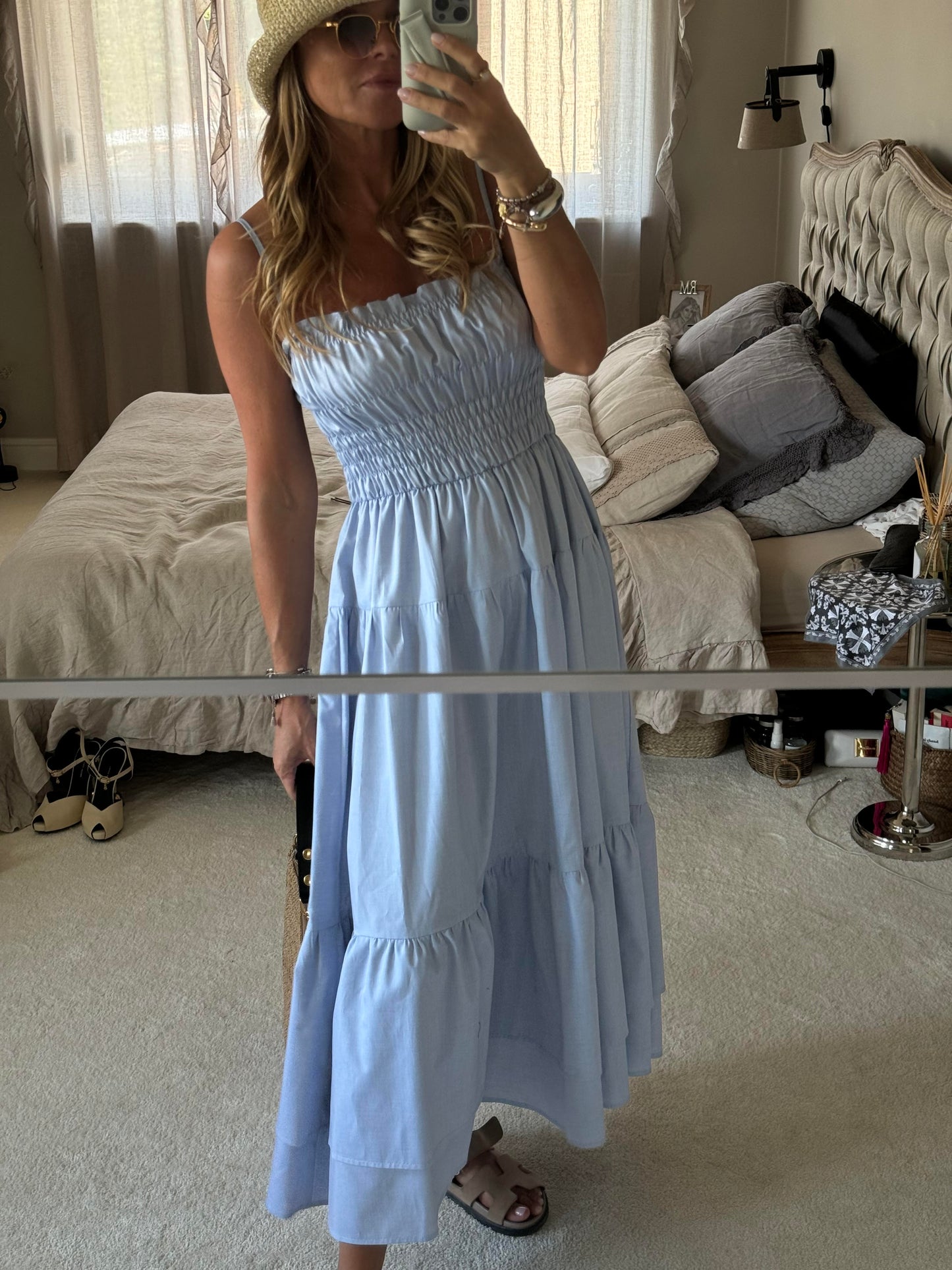 PAULA BLUE