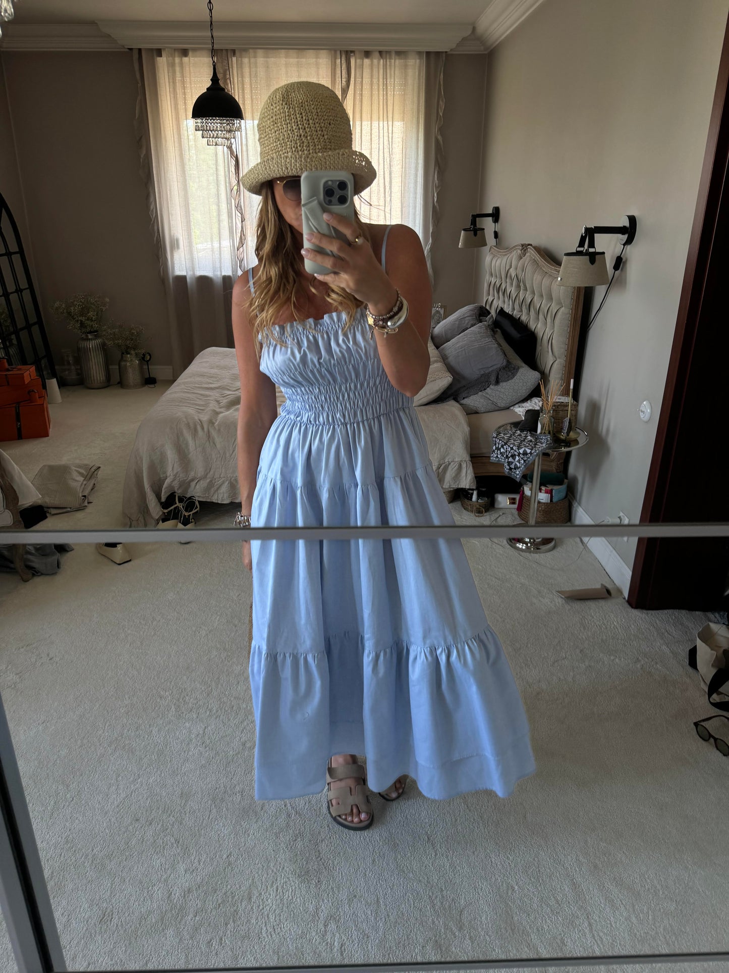 PAULA BLUE