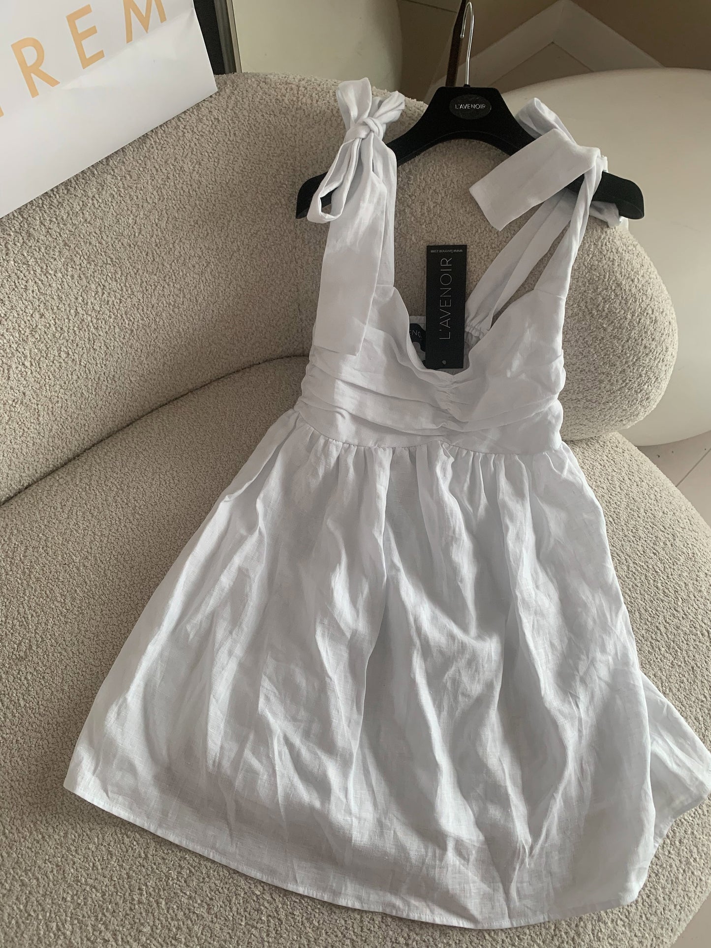 SHORT LINEN BOW