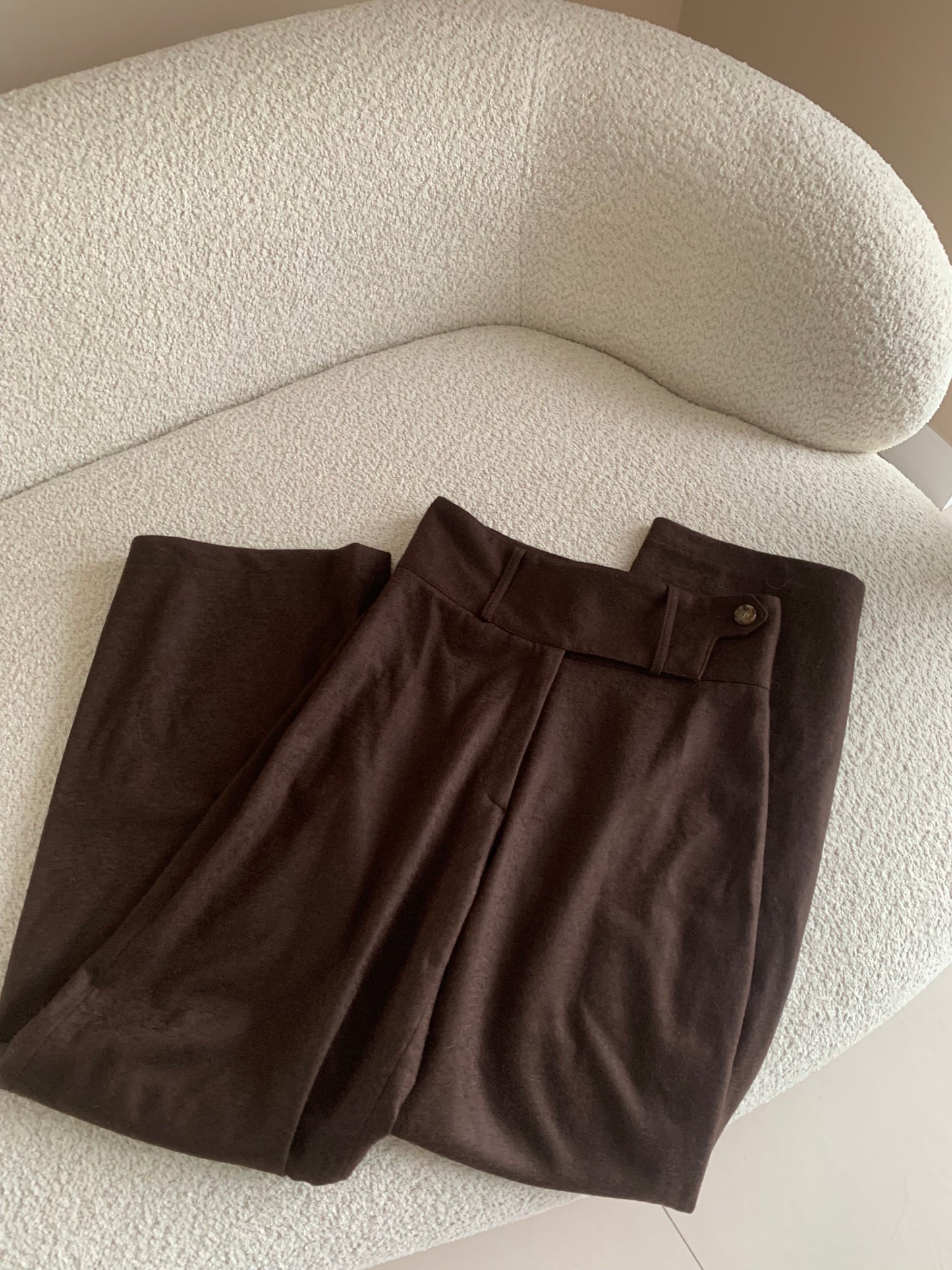 czekoladowe spodnie wełniane