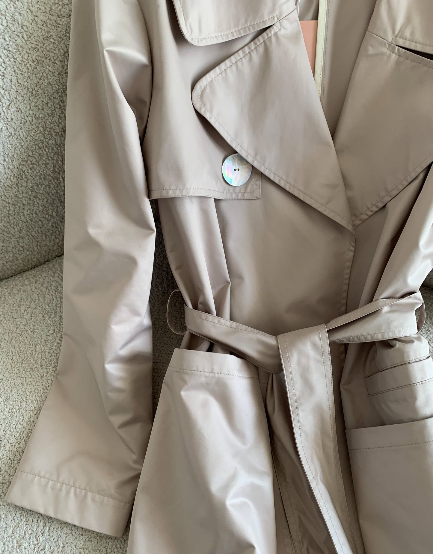 BEIGE TRENCH