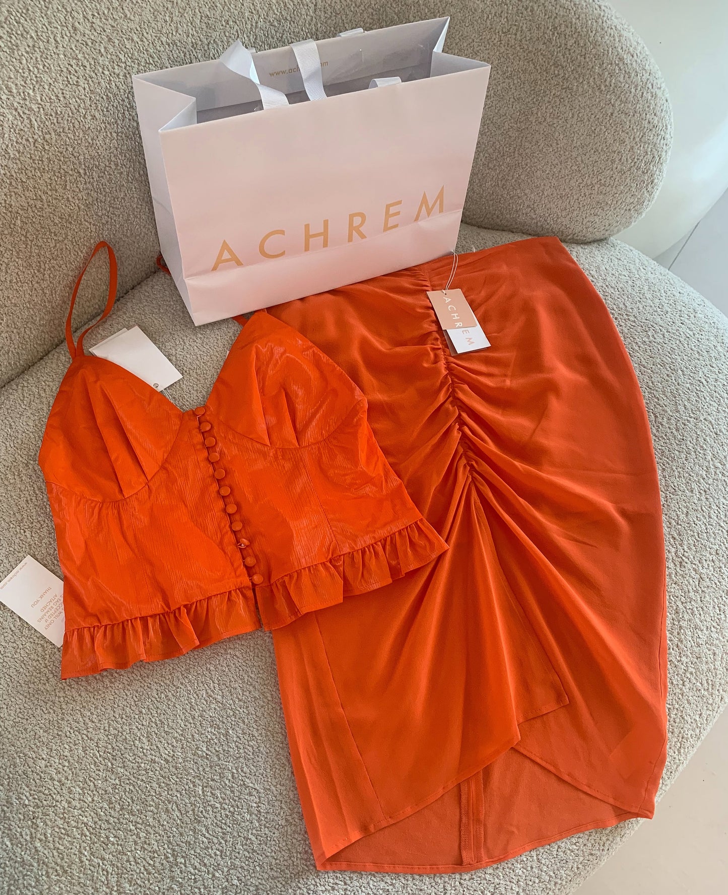 ACHREM SILK SET