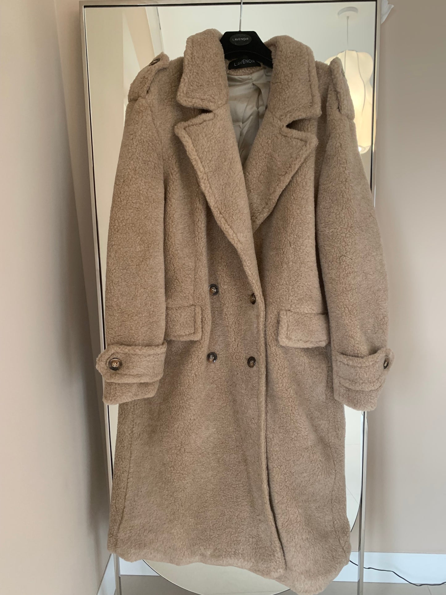 BEŻOWE FUTRO WEŁNIANE 2