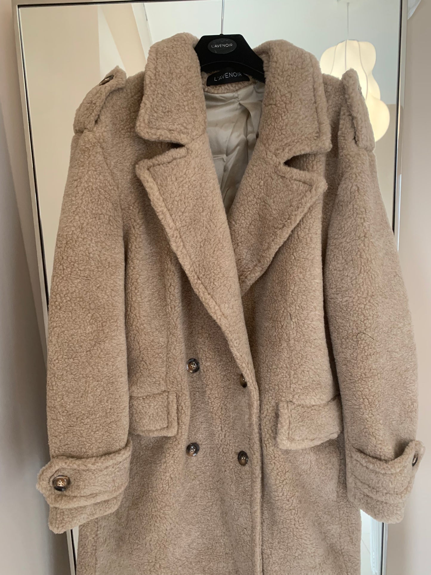 BEŻOWE FUTRO WEŁNIANE 2