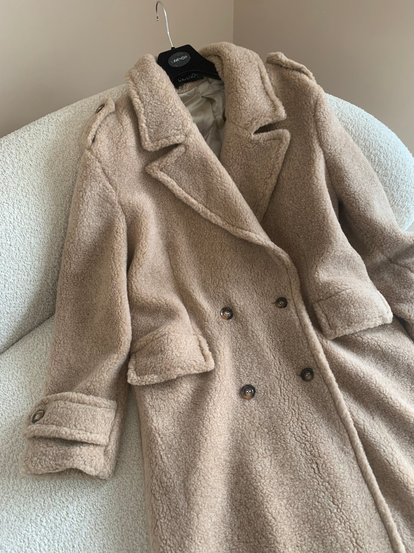 BEŻOWE FUTRO WEŁNIANE 2