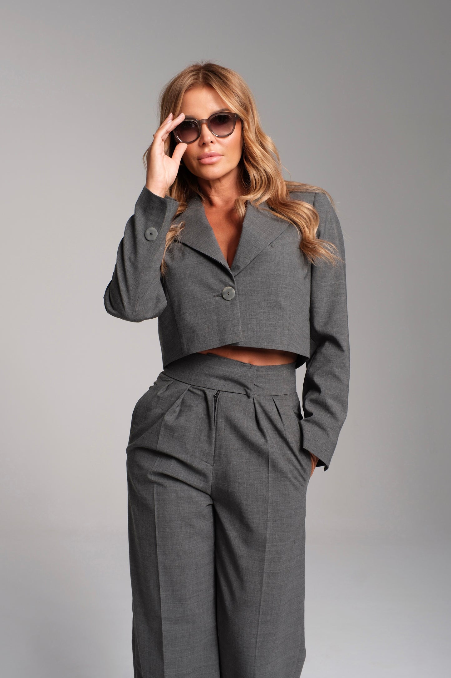 WOOL SUIT DARK GRAY